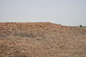 Jakhran-Jo-Daro and Khathar Daro