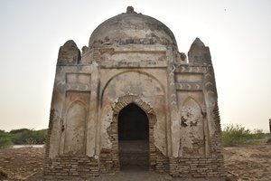 Qalandari Leghari Graveyard
