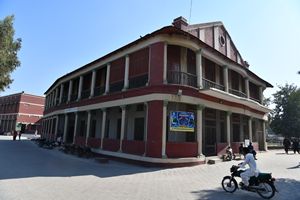 Dayaram Gidumal National College