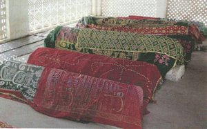 Shah Deevano Graveyard