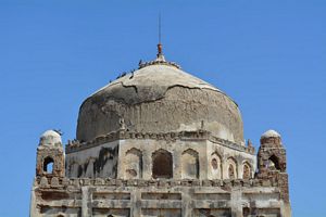 Adam Khan Mari Tomb, Khipro