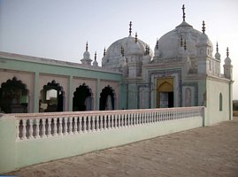 Manthar Faqir Dargah