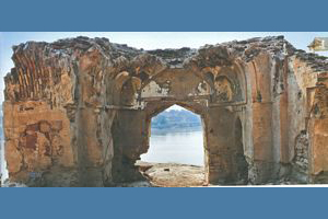 Bakhar Fort Mosque Ruins