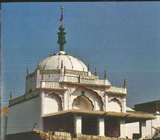 Hazrat Noorul Mola Shah Shrine