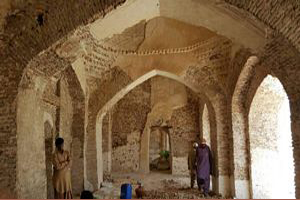 Pir Patho Mosque and Tower