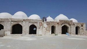 Pir Patho Mosque and Tower